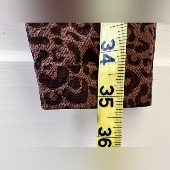 No Boundaries Base Layer Leggings in Animal Print in L/XL - Picture 4 of 5